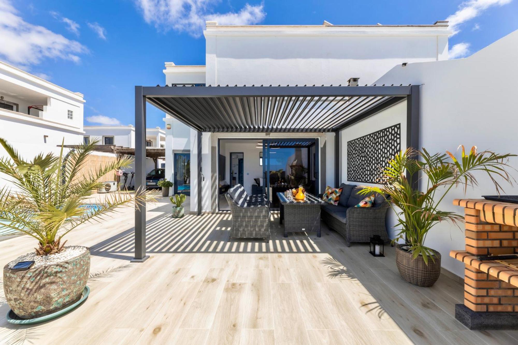 Villa Playa Blanca - Heated Pool, Aircon Kültér fotó