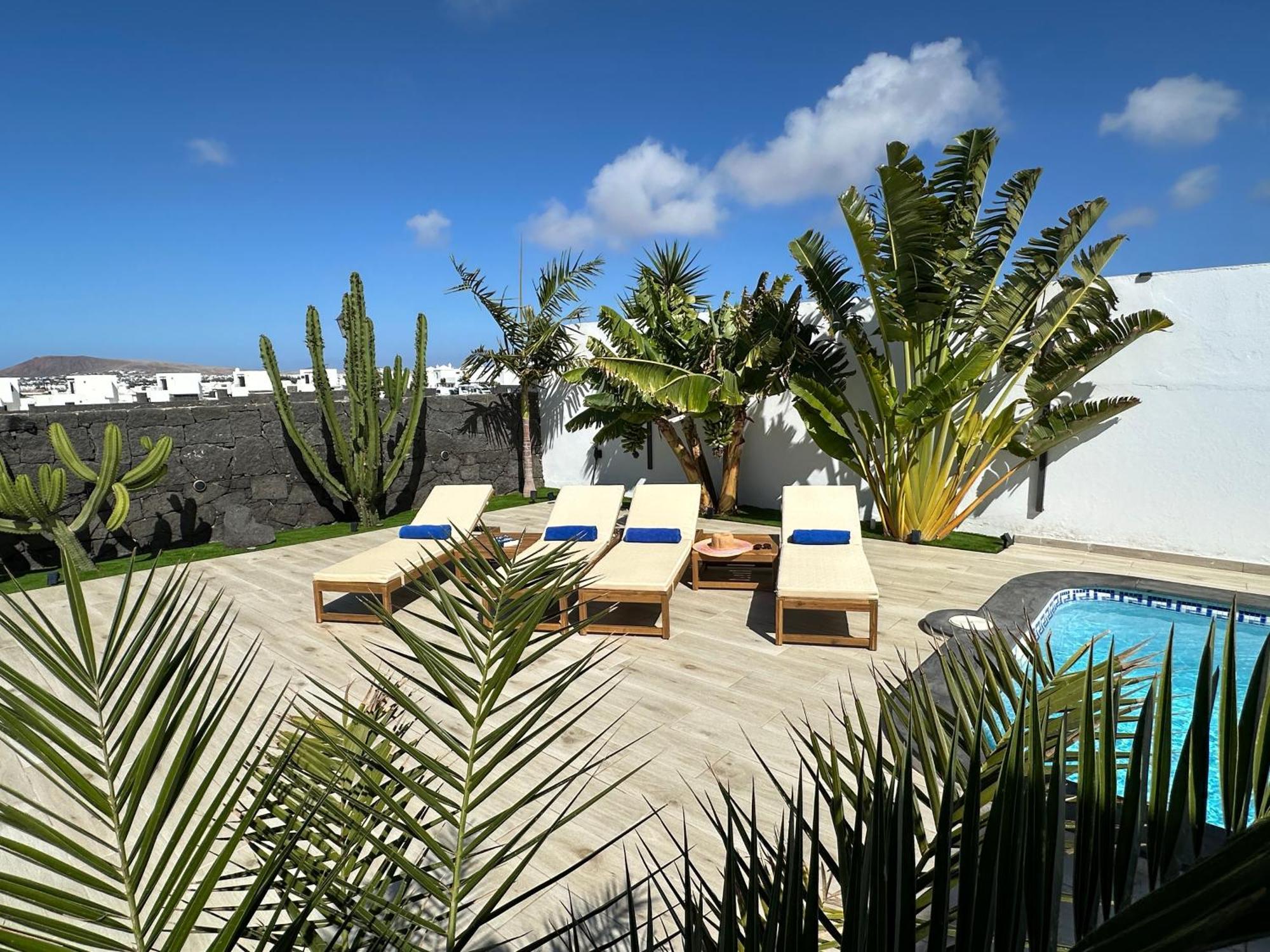 Villa Playa Blanca - Heated Pool, Aircon Kültér fotó
